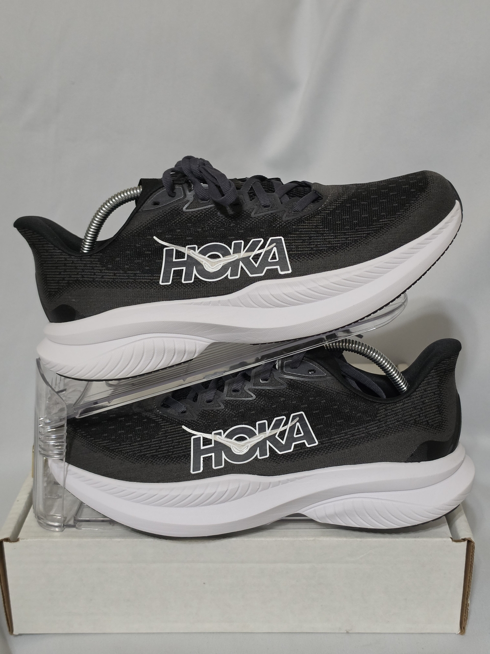 HOKA Mach 6 'Black White' US Men Size 10.5D (NWOT)